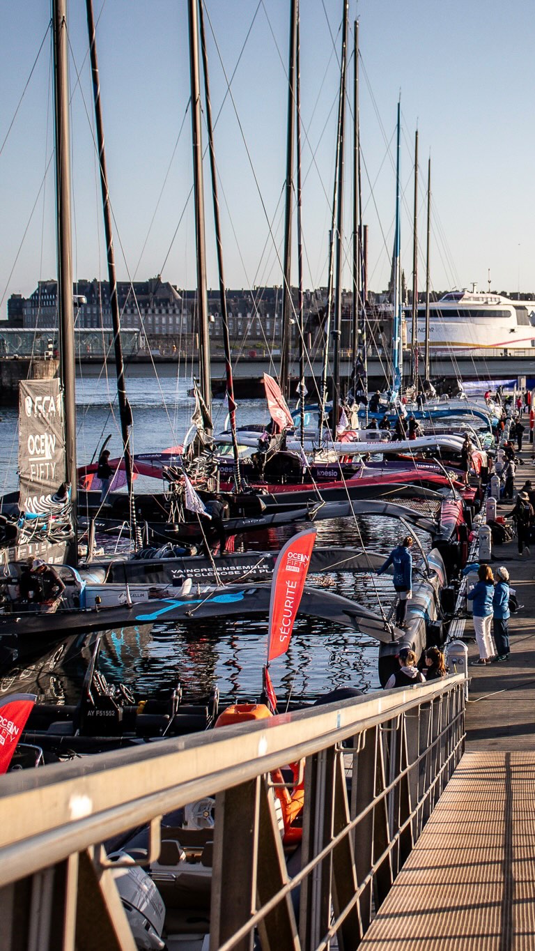 Défi Voile Solidaires En Peloton - Un projet sportif
& solidaire